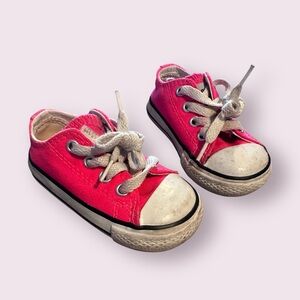Infant Hot Pink Converse Chuck Taylor All Star Low Top Canvas Sneakers Size 4
